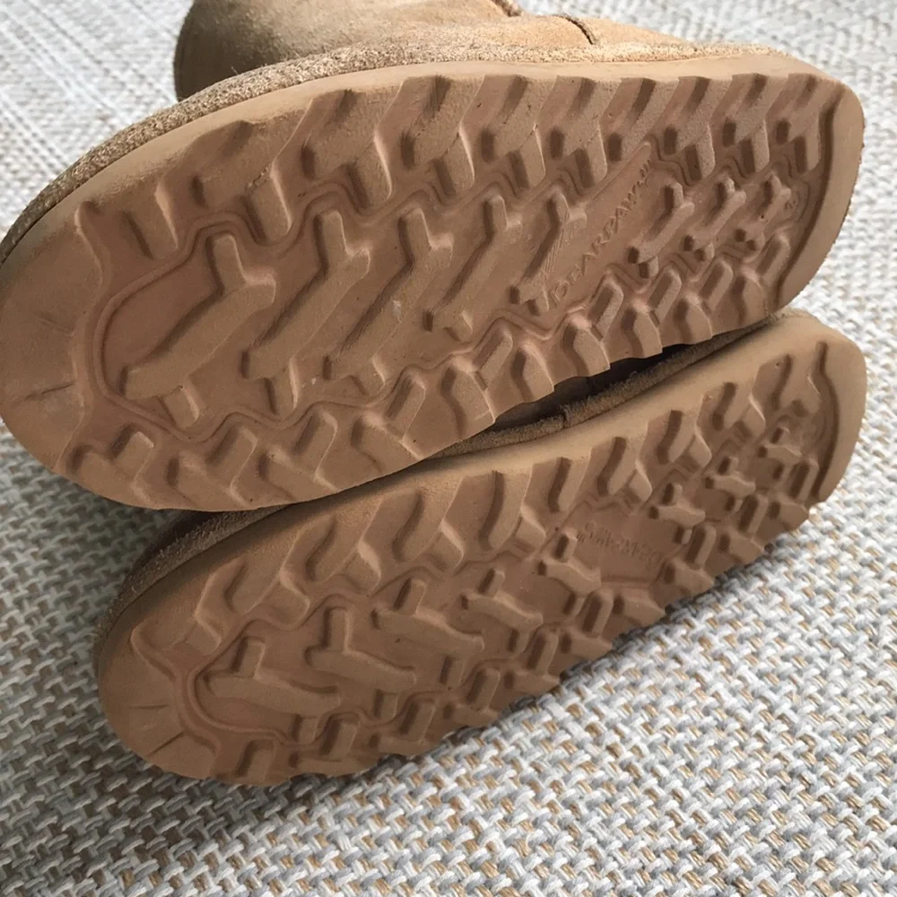 Bearpaw Elle Boots (kids' size 2)